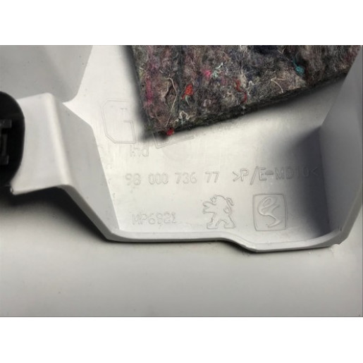 Накладка средней левой стойки Peugeot 308 SW 2013-2021 9800073677